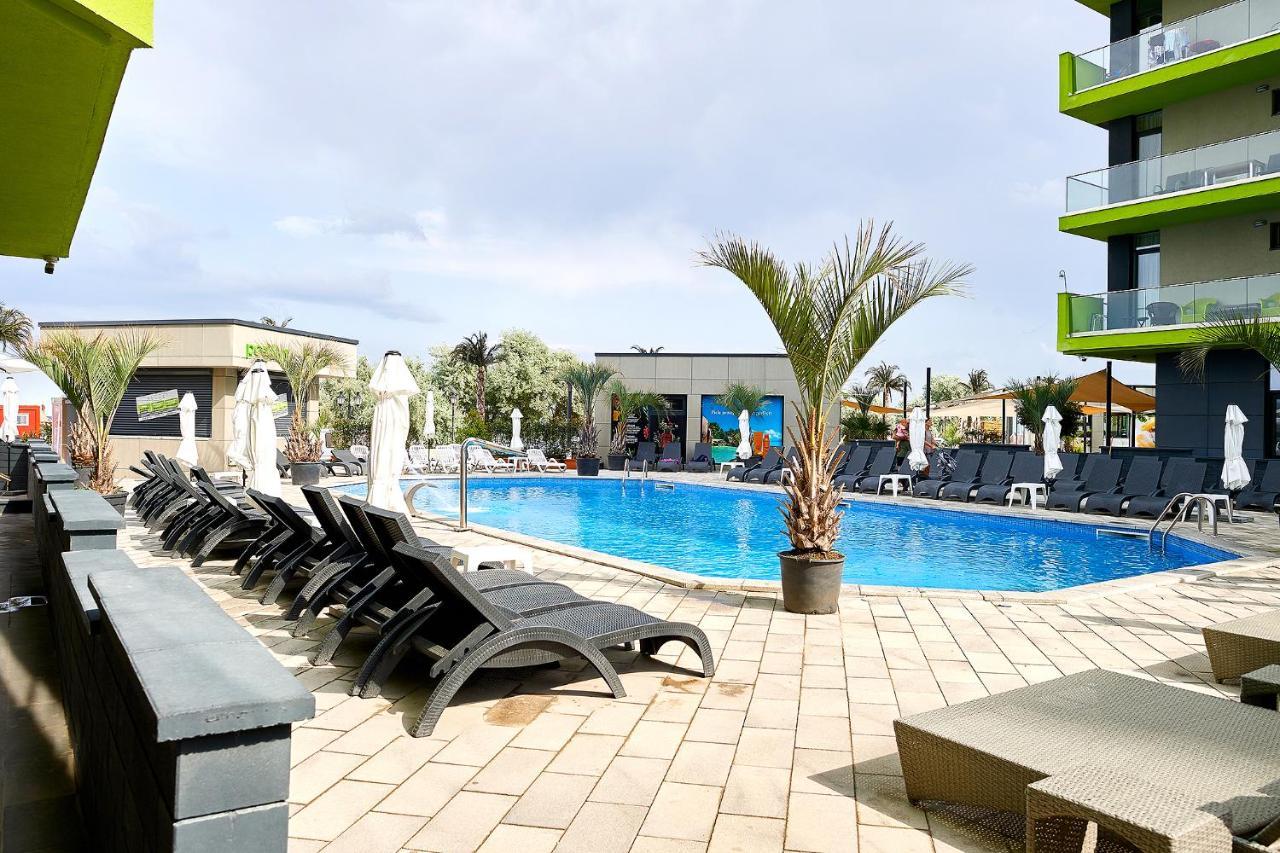 Mons Alezzi Beach N Pools Apartment *