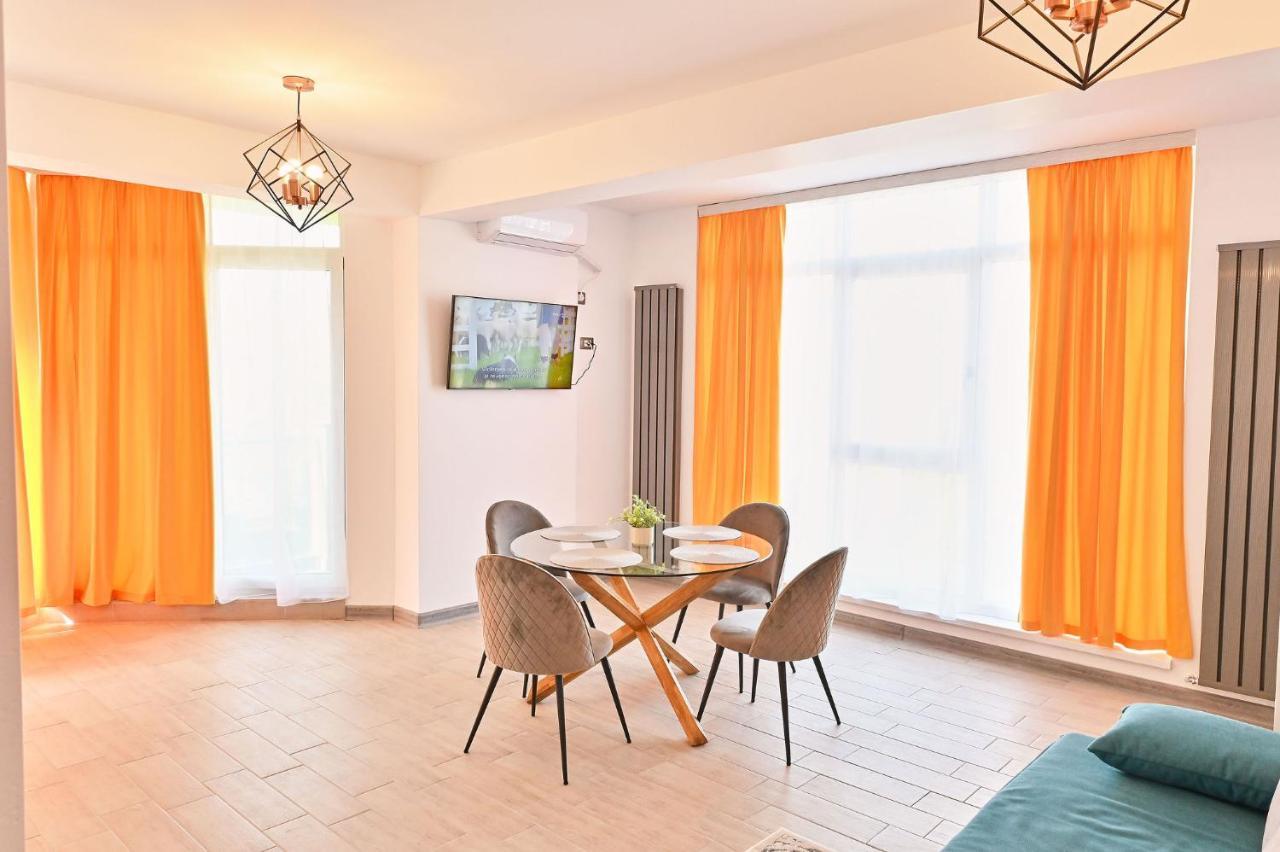 Mons Alezzi Beach N Pools * Mamaia